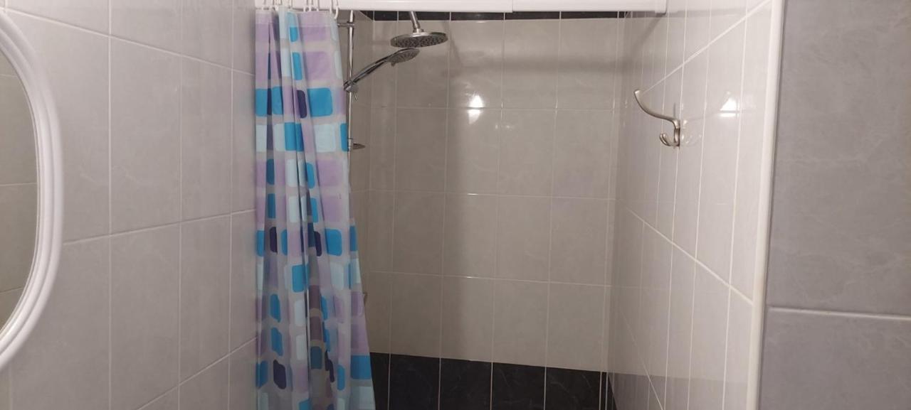 Appartement Вулиця Нагiрна à Kamianets-Podilsky Extérieur photo